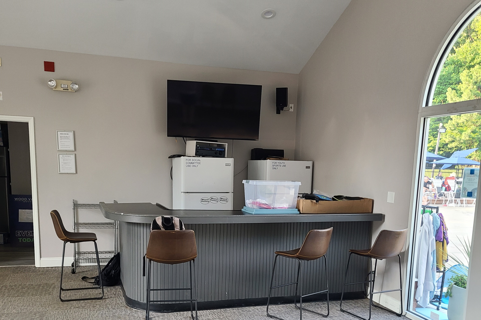 InteriorBar